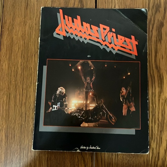 Judas Priest 1982 Rare Sheet Music Book 104 pages - Picture 2 of 11
